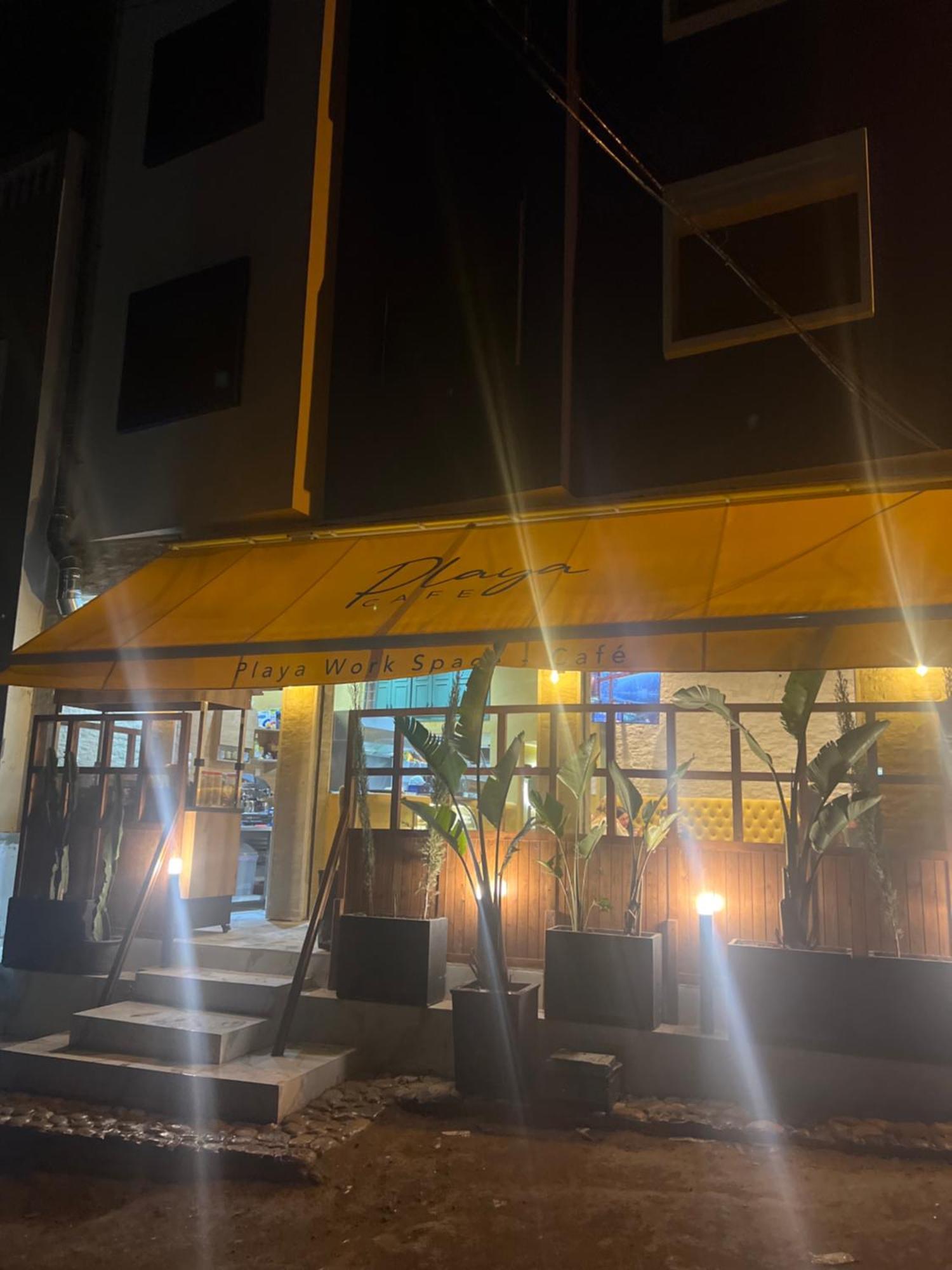 Playa Surf House Hostel Tamraght Exterior photo